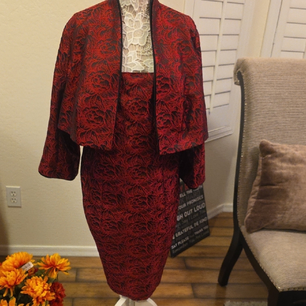 Elegant Red Midi Dress